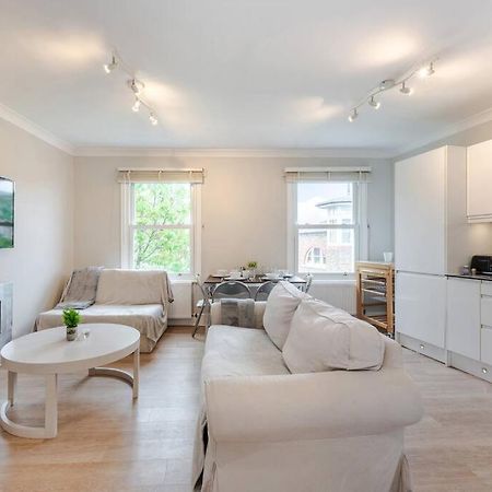Cosy 2 Bed In Kensington Olympia Lejlighed London Eksteriør billede