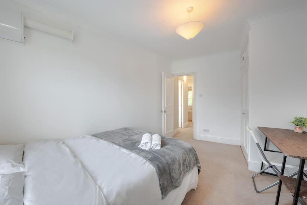 Cosy 2 Bed In Kensington Olympia Lejlighed London Eksteriør billede