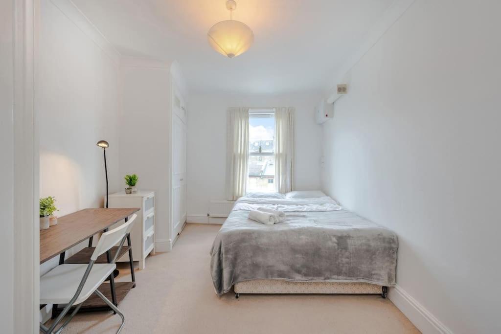 Cosy 2 Bed In Kensington Olympia Lejlighed London Eksteriør billede